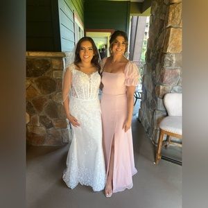 REVELRY KISS ME PINK SIZE 4